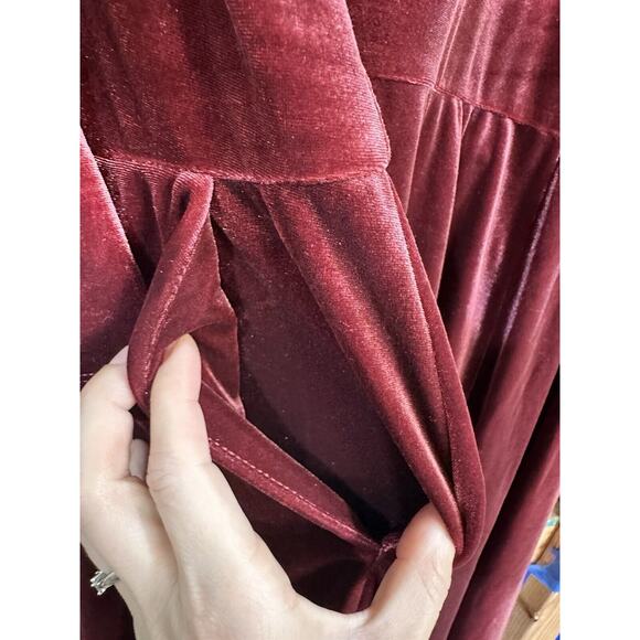 Torrid Mini Skater Dress Plus Size 4X Burgundy Velvet Pockets 3/4 Sleeve - Picture 5 of 10